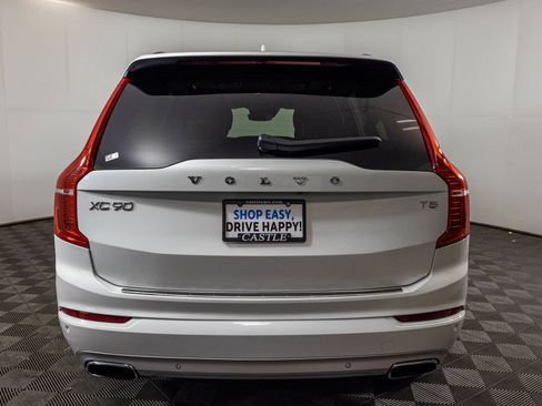 Used 2020 Volvo XC90 T5 Momentum w/ Protection Package AWD/4WD image 16