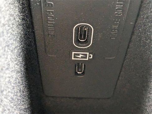 New 2025 Volvo XC60 B5 Plus w/ Protection Package Premier image 25