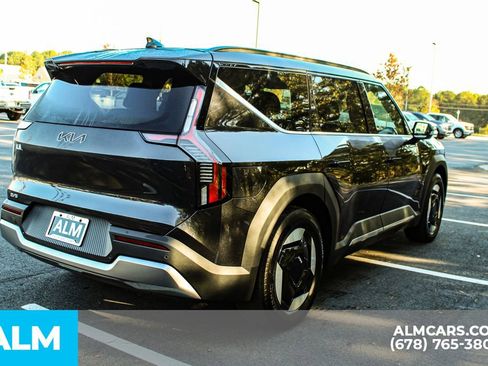 Used 2024 Kia EV9 Wind image 6