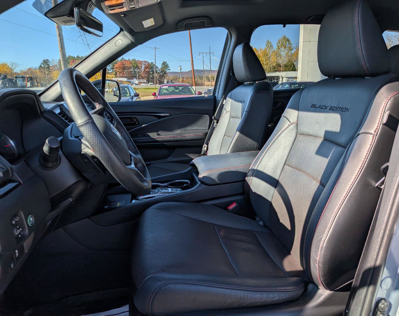 Certified 2024 Honda Passport Black Edition image 13