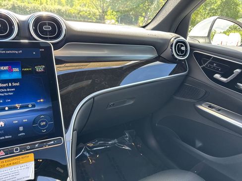 New 2025 Mercedes-Benz GLC 300 4MATIC image 25