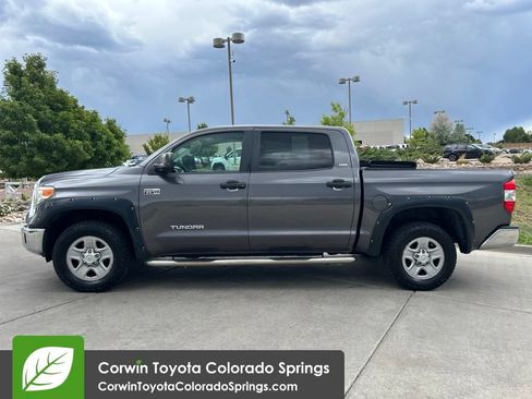 Used 2017 Toyota Tundra SR5 AWD/4WD image 4