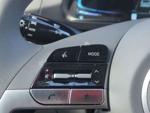 New 2026 Hyundai Elantra SE FWD image 14