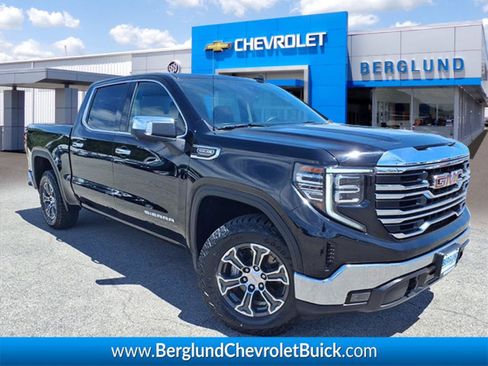 Used 2025 GMC Sierra 1500 SLT AWD/4WD image 1