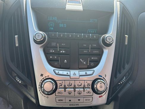 Used 2014 Chevrolet Equinox LS image 22