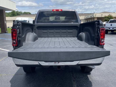 Used 2025 RAM 2500 Big Horn AWD/4WD image 7