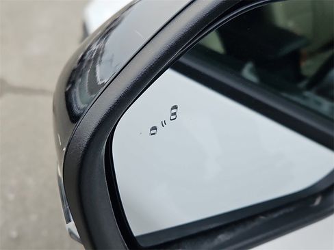 Used 2020 Ford Explorer Limited image 27