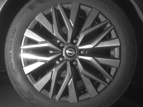 Used 2025 Nissan Altima 2.5 SV image 15