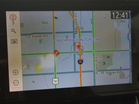 Used 2022 Toyota Sienna XSE w/ XSE Plus Package image 7