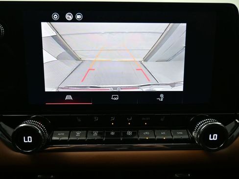 Used 2024 GMC Canyon AT4 w/ Canyon Safety Plus Package image 19