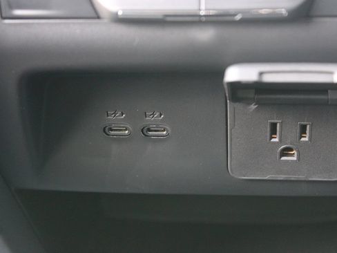 New 2027 Chevrolet Traverse LT w/ Driver Confidence Package FWD image 28
