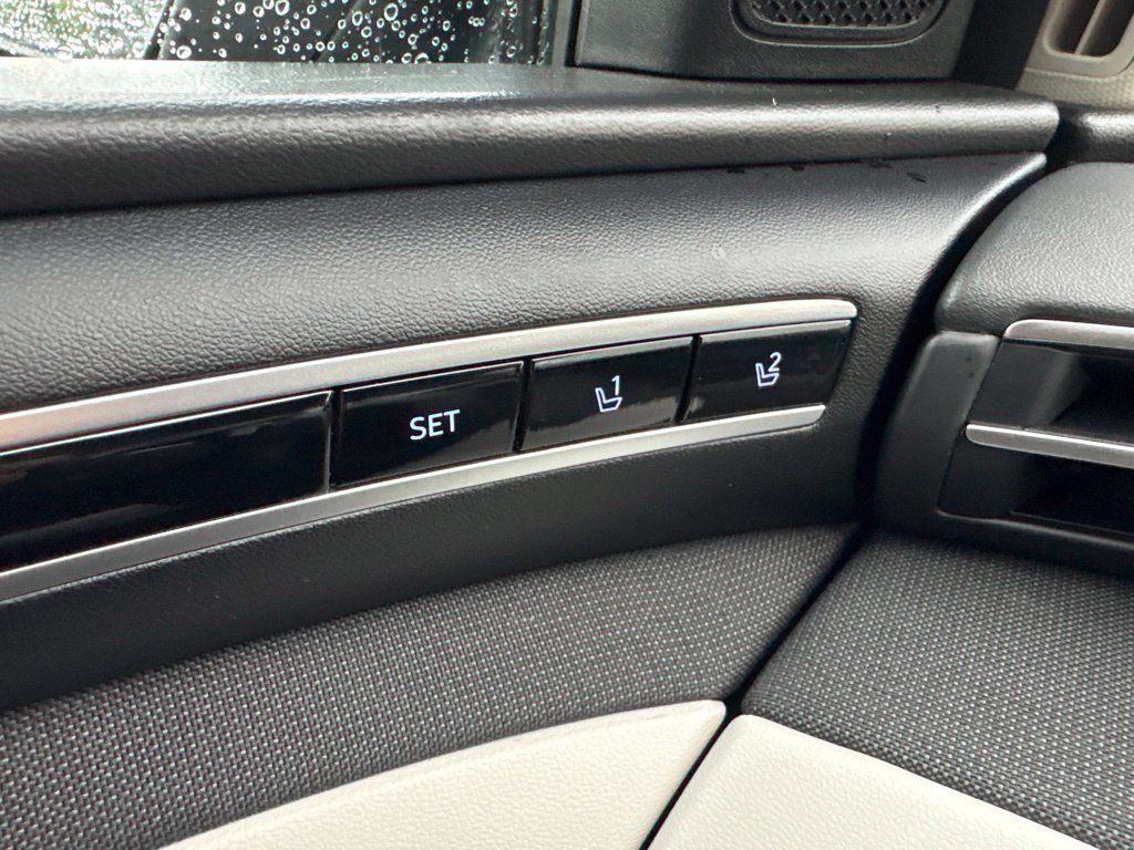 Used 2024 Hyundai Tucson Limited AWD/4WD image 24