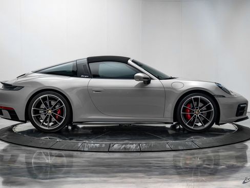 Used 2022 Porsche 911 Targa 4S AWD/4WD image 25