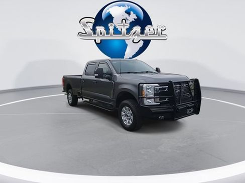 Used 2024 Ford F350 XLT image 2
