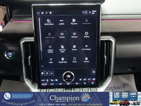 Certified 2026 GMC Acadia Denali w/ Super Cruise Package FWD image 4