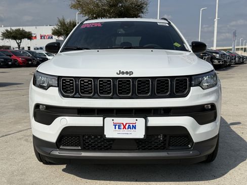 New 2026 Jeep Compass Latitude w/ Quick Order Package 29K AWD/4WD image 7