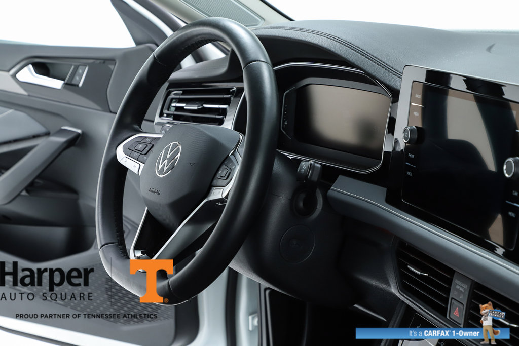 Used 2025 Volkswagen Jetta SEL FWD image 33