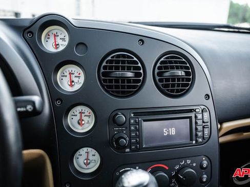 Used 2009 Dodge Viper ACR RWD image 16