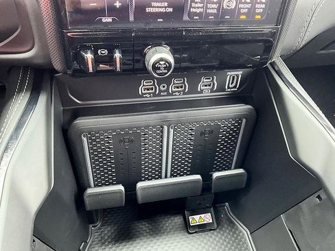 New 2026 RAM 3500 Limited image 24