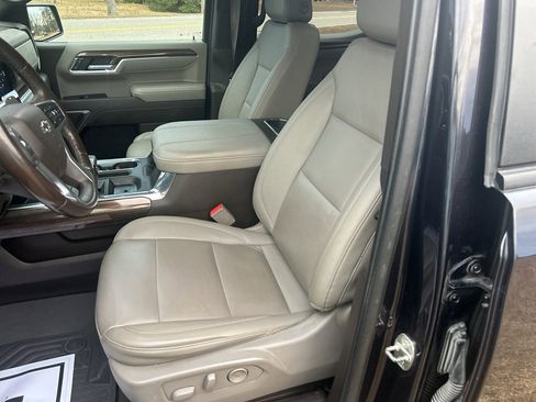 Used 2023 Chevrolet Silverado 1500 RST image 15