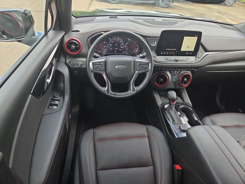 Used 2025 Chevrolet Blazer RS FWD image 8