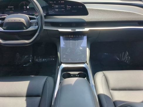 Used 2024 Lucid Air Pure RWD image 15
