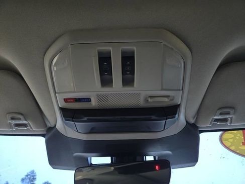 Used 2024 Subaru Ascent Limited w/ Technology Package image 35