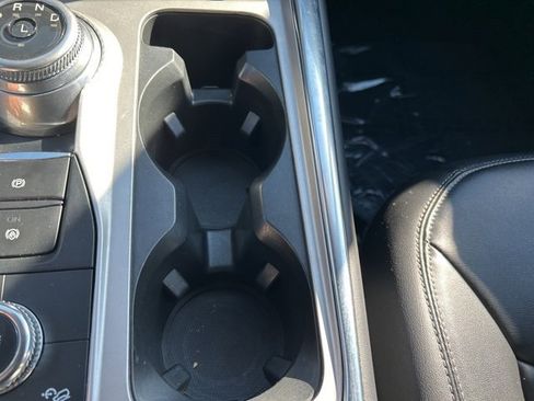 Used 2023 Ford Explorer XLT w/ Equipment Group 202A image 33