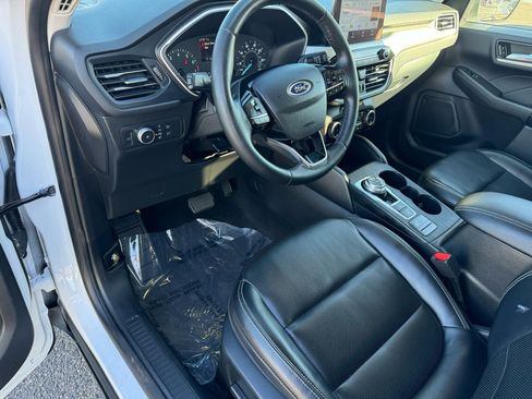 Used 2022 Ford Escape SEL image 14