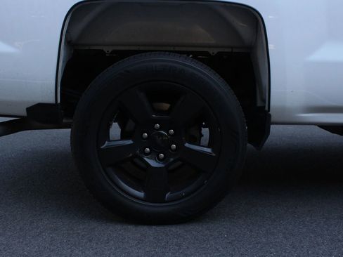 Used 2018 Chevrolet Silverado 1500 Custom w/ Rally 1 Edition RWD image 5