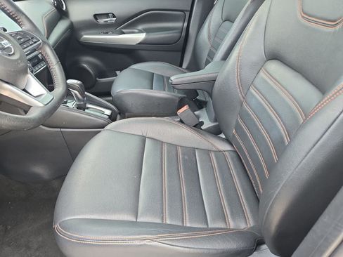 Used 2020 Nissan Kicks SR w/ SR Premium Package FWD image 15