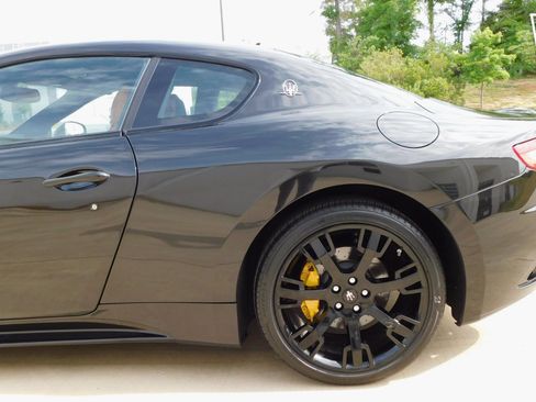 Used 2014 Maserati GranTurismo Coupe RWD image 15
