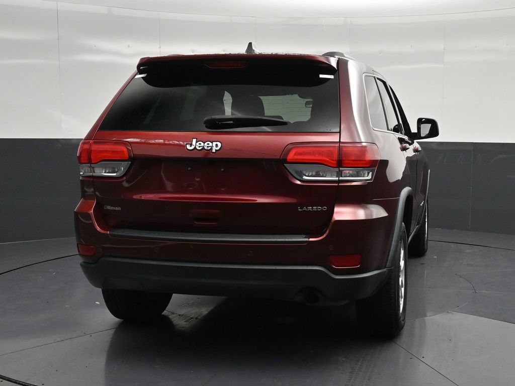 Used 2020 Jeep Grand Cherokee Laredo RWD image 2