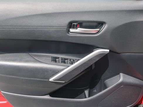 Used 2024 Toyota Corolla Cross AWD Hybrid w/ Convenience Package image 22