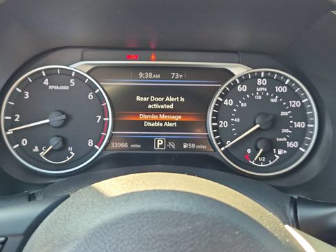 Used 2025 Nissan Sentra SR FWD image 18