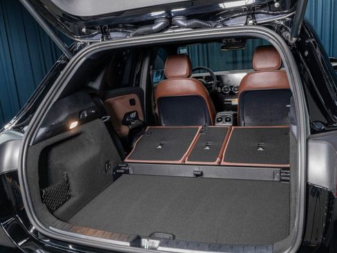 Certified 2025 Mercedes-Benz GLA 35 AMG 4MATIC image 7