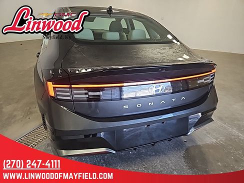 Used 2024 Hyundai Sonata SEL w/ Convenience Package image 4