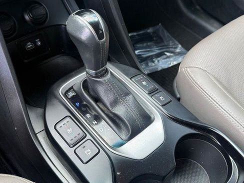 Used 2019 Hyundai Santa Fe XL FWD image 9