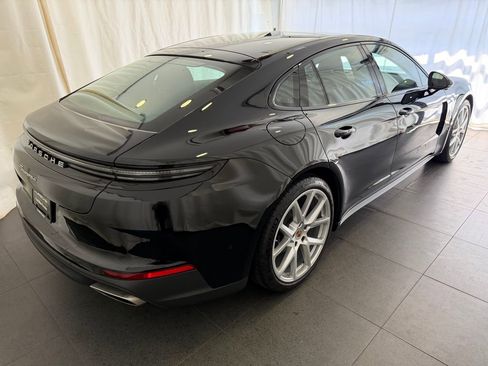 Certified 2025 Porsche Panamera 4 AWD/4WD image 9