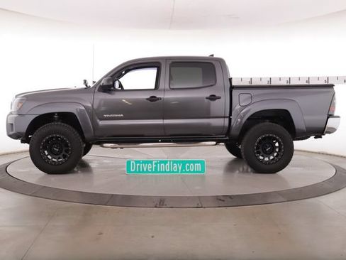 Used 2015 Toyota Tacoma 4x4 Double Cab w/ SR5 Package image 9