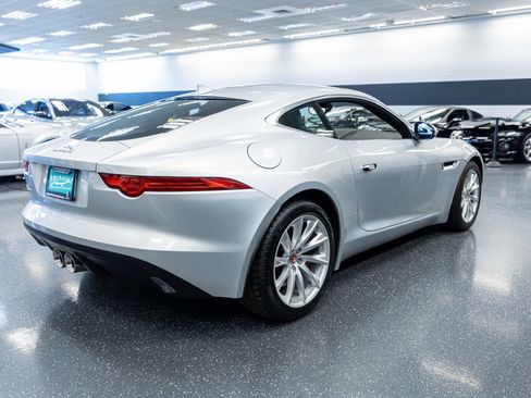 Used 2017 Jaguar F-TYPE Coupe RWD image 5