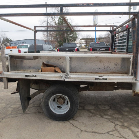Used 2004 Ford F350 XL RWD image 10