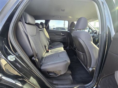 Used 2019 Hyundai Santa Fe SE image 30