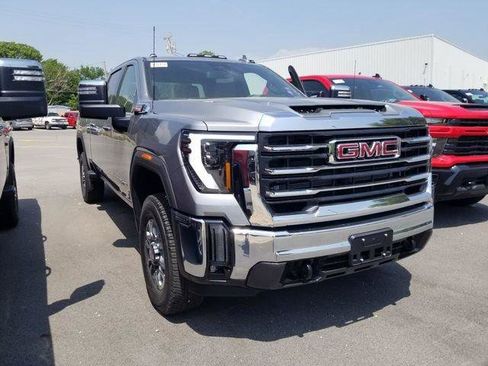 New 2026 GMC Sierra 2500 SLT w/ SLT Convenience Package AWD/4WD image 6