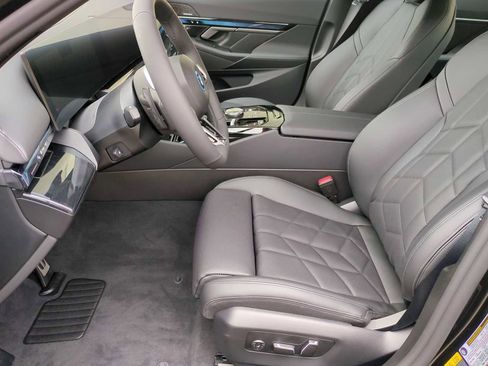 New 2025 BMW i5 xDrive40 w/ M Sport Package image 17