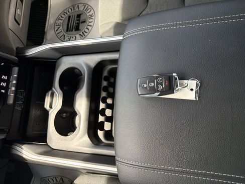 Used 2026 RAM 1500 Big Horn AWD/4WD image 24