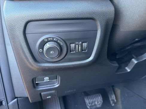 New 2026 Jeep Grand Cherokee Limited image 17