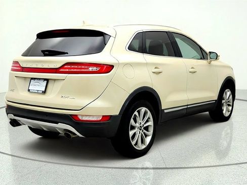 Used 2018 Lincoln MKC Select w/ Select Plus Package AWD/4WD image 5