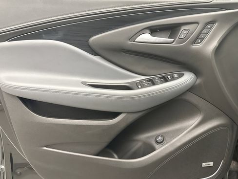 Used 2020 Buick Envision Premium w/ LPO, Interior Luxury Package image 9