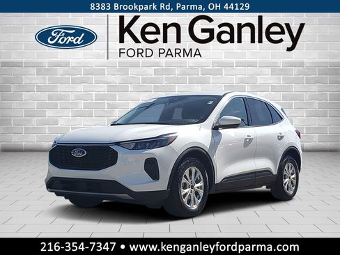 Certified 2023 Ford Escape Active w/ Tech Pack #2 FWD image 1